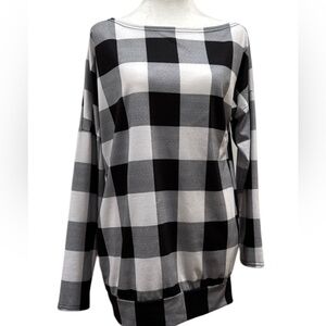 Black and white checkered Tunic Top.